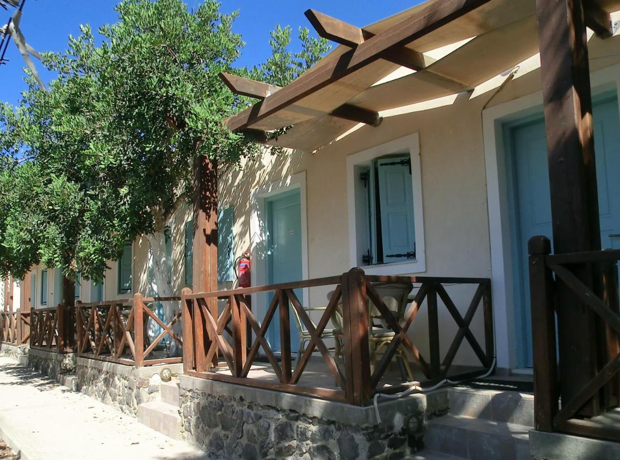 Santorini Camping & Hostel Fira  Exterior foto