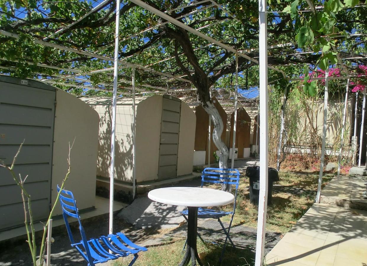 Santorini Camping & Hostel Fira  Exterior foto