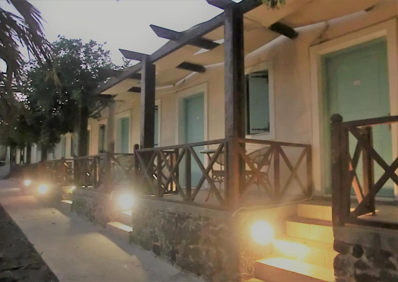 Santorini Camping & Hostel Fira  Exterior foto