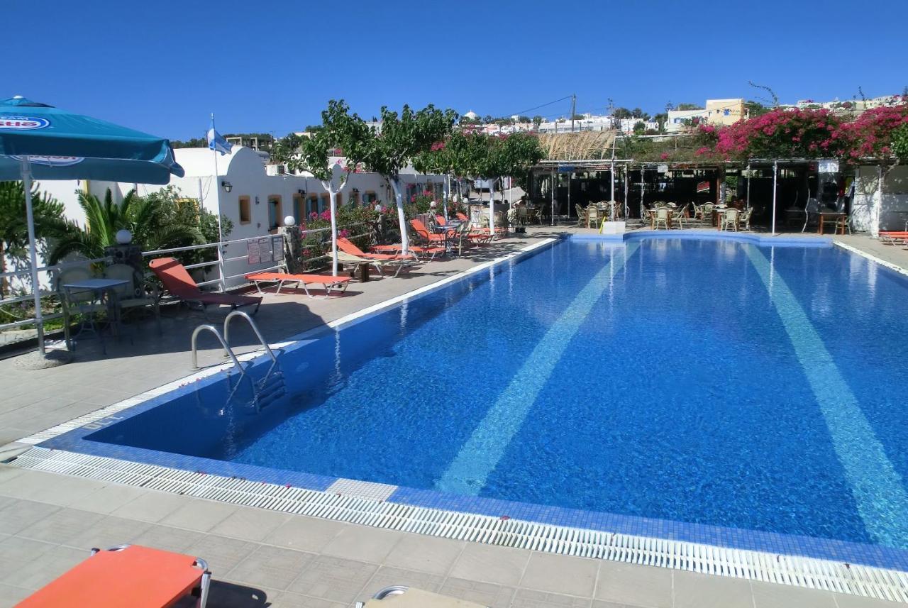 Santorini Camping & Hostel Fira  Exterior foto