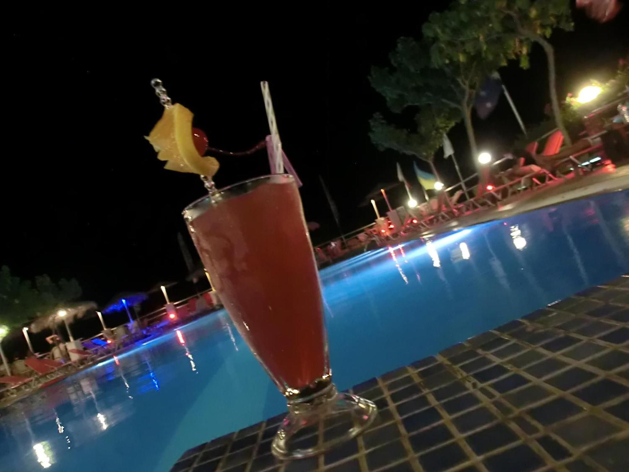 Santorini Camping & Hostel Fira  Exterior foto