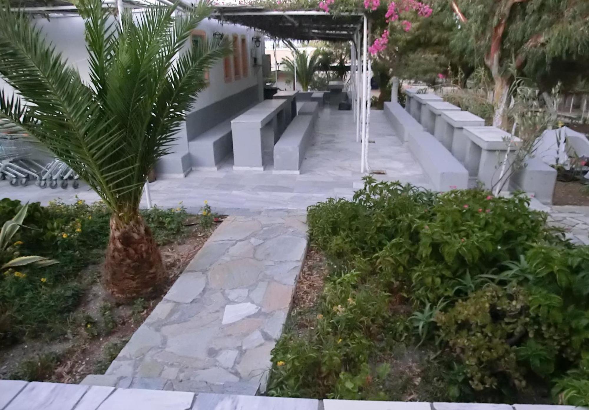 Santorini Camping & Hostel Fira  Exterior foto